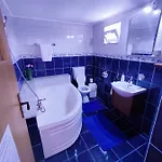 Casa Daniela בית הארחה Două Mai