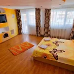 Casa Daniela בית הארחה Două Mai