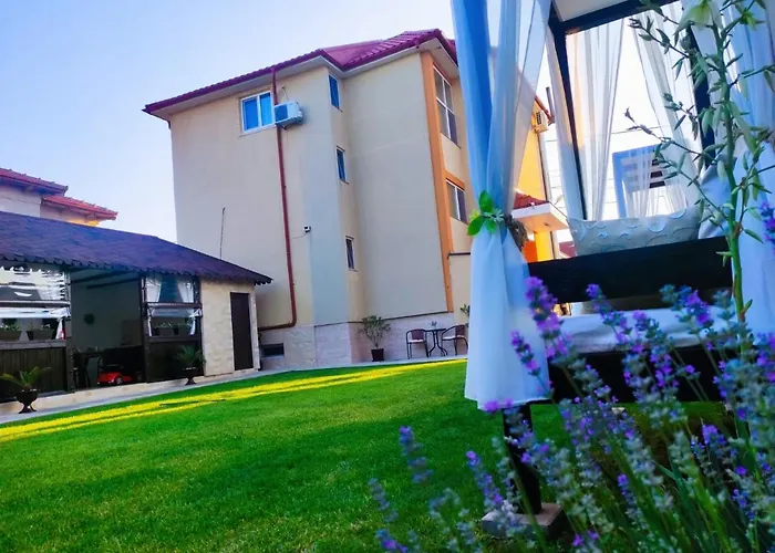 Casa Daniela Două Mai