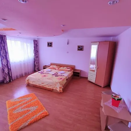 Casa Daniela Două Mai